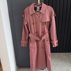 Vintage Burberry dusty pink/mauve reflective double breasted trench coat.